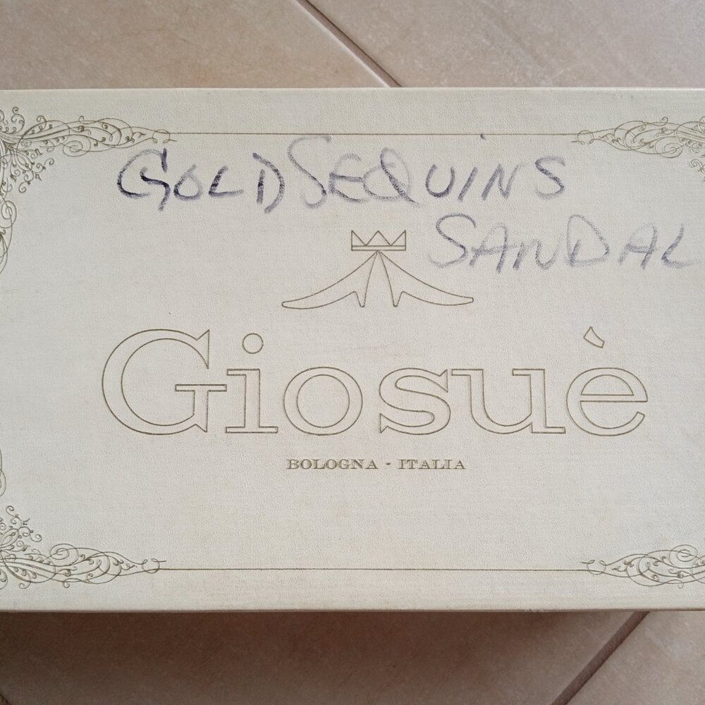 VINTAGE GOLD LAMÉ & SEQUIN SHOE - Picture 13 of 14